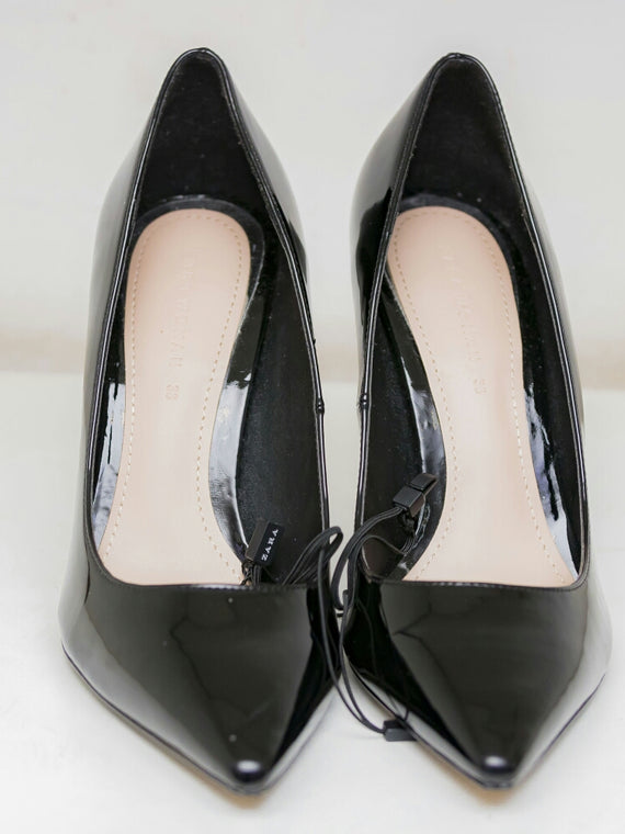 Black Pointed High Heel Shoes
